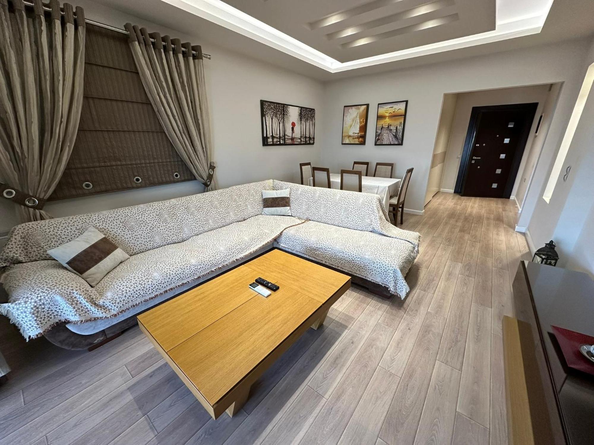 Apartament Hermes Sarandë Esterno foto