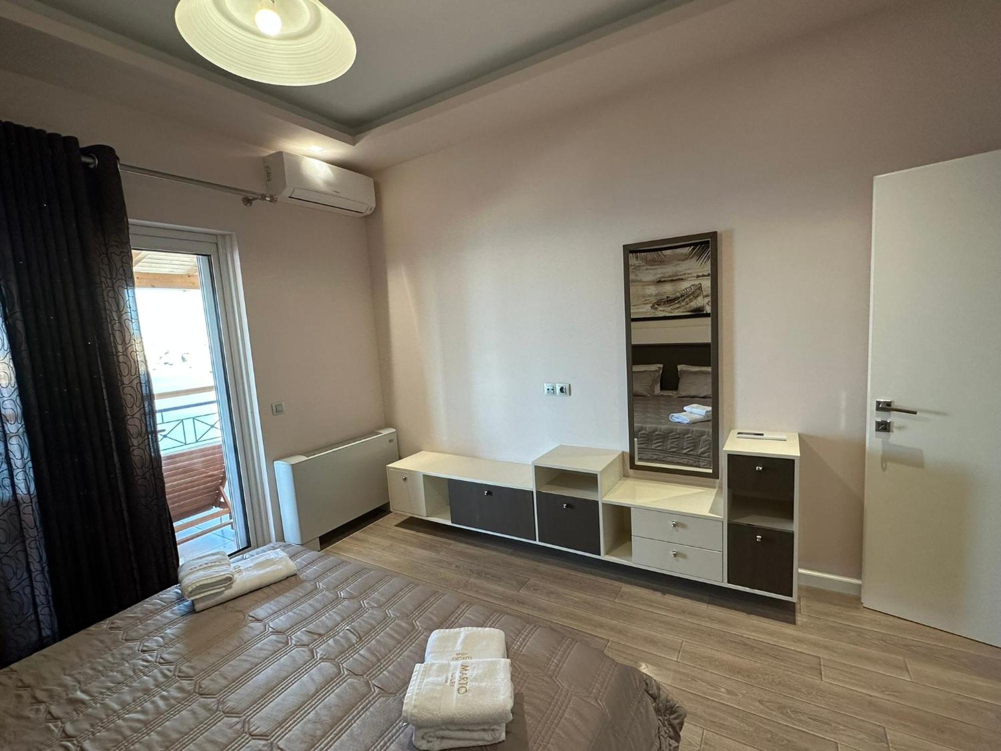 Apartament Hermes Sarandë Esterno foto